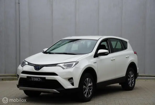 2.5 Hybrid Dynamic 104.011 KM
