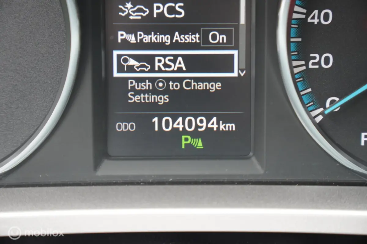 2.5 Hybrid Dynamic 104.011 KM
