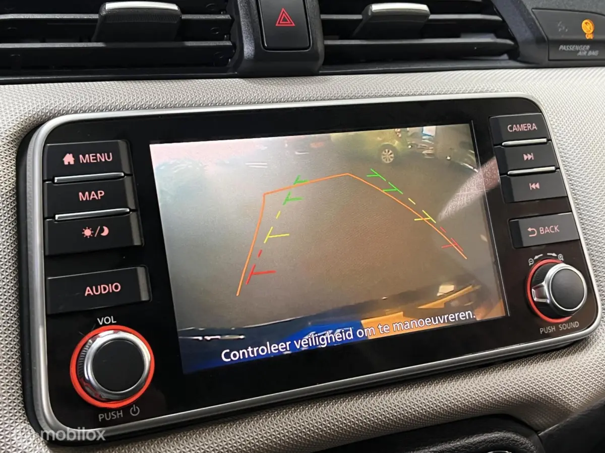 1.0 IG-T N-Connecta [ camera climate navi bluetooth ]