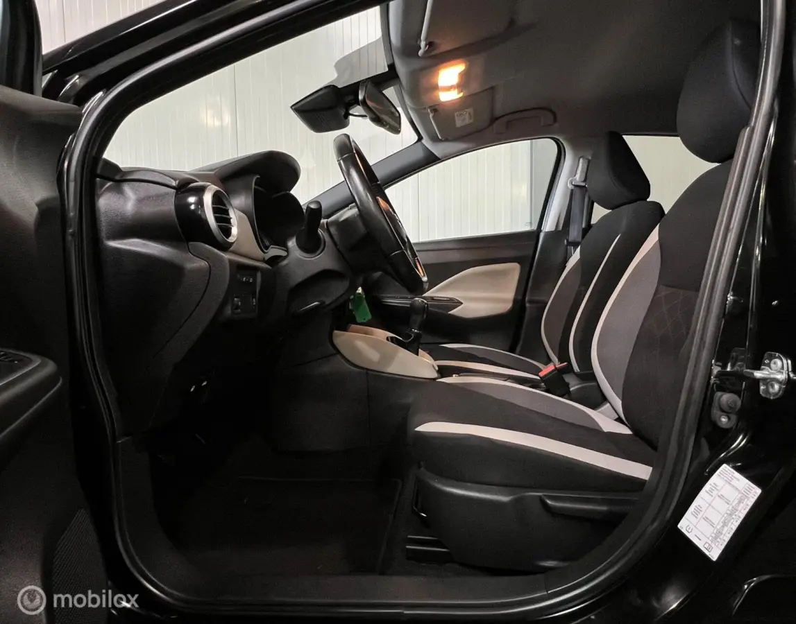 1.0 IG-T N-Connecta [ camera climate navi bluetooth ]