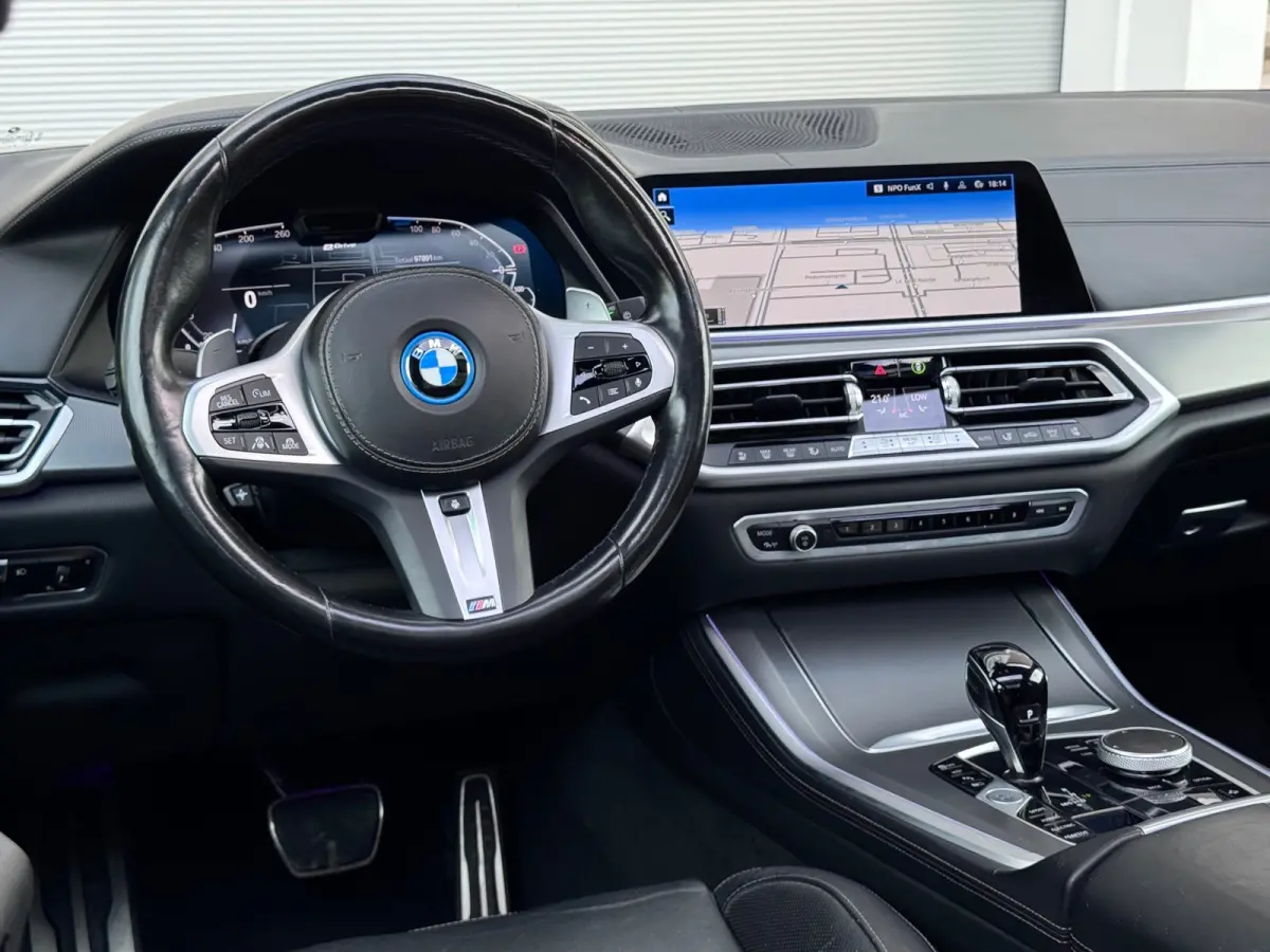 XDrive45e High Executive M Seats/360/HuD/Memory