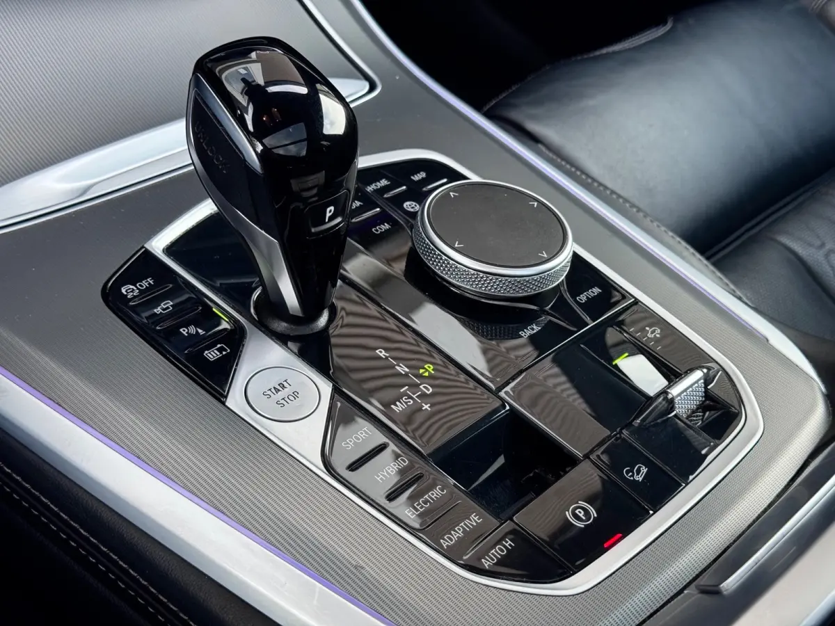 XDrive45e High Executive M Seats/360/HuD/Memory