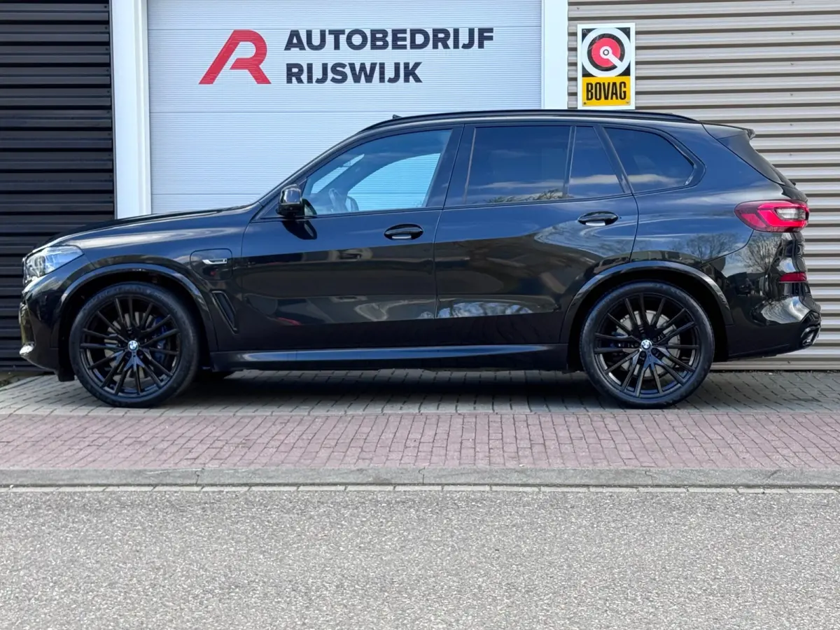 XDrive45e High Executive M Seats/360/HuD/Memory