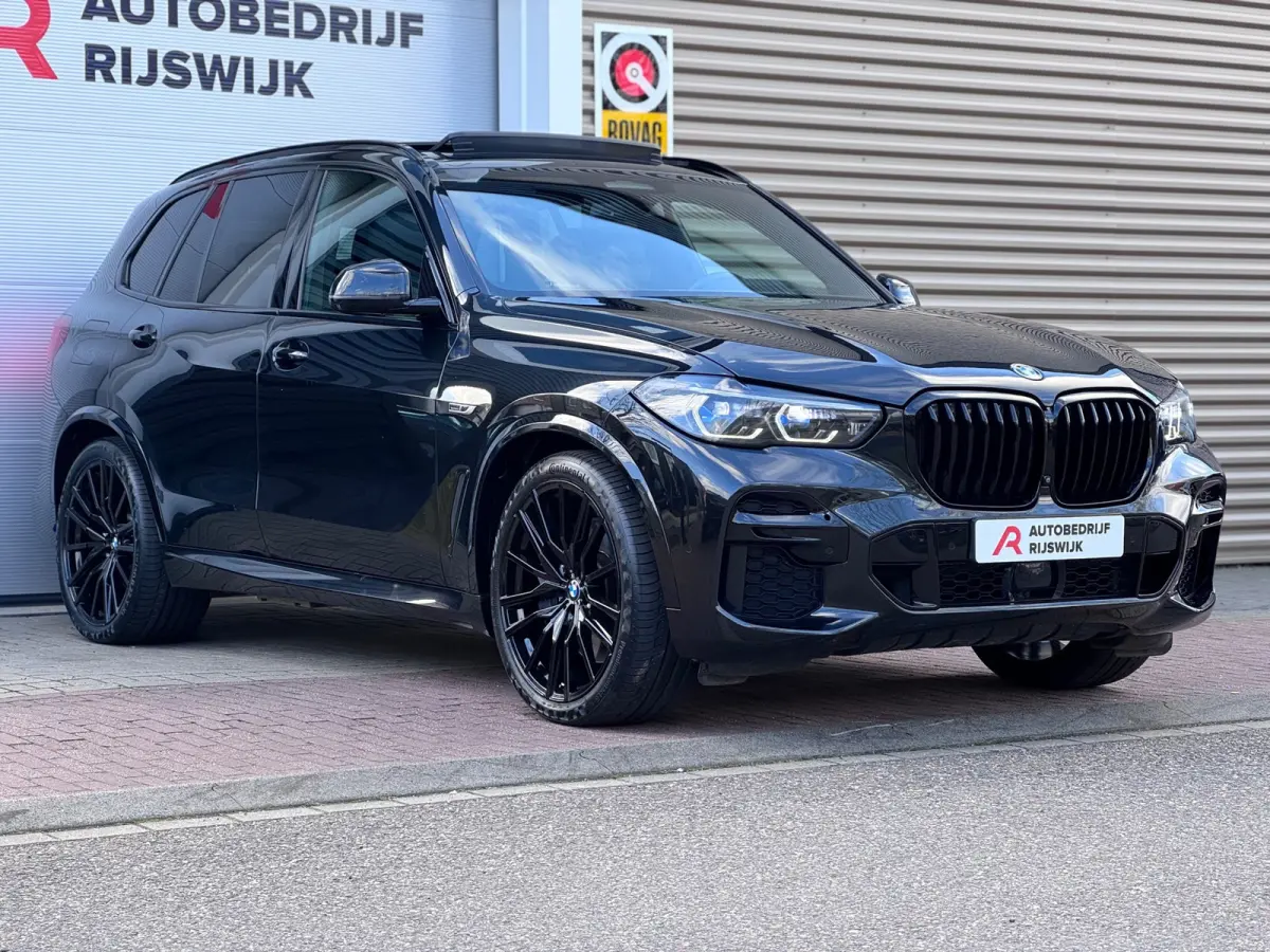 XDrive45e High Executive M Seats/360/HuD/Memory