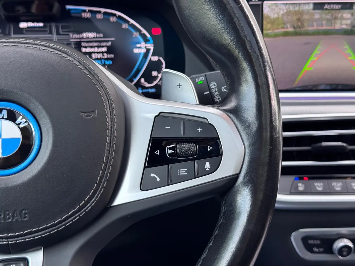 XDrive45e High Executive M Seats/360/HuD/Memory