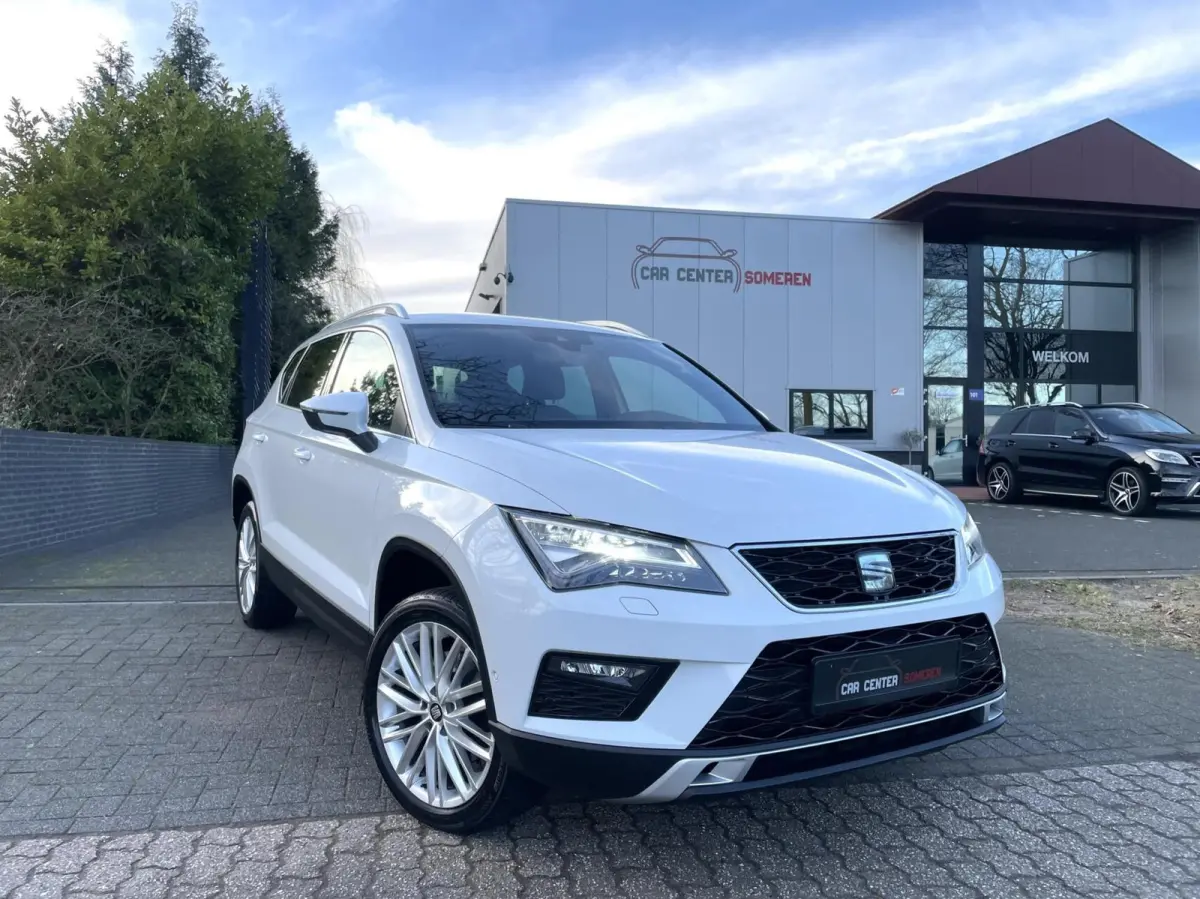 1.4 TSI Xcellence/ Camera/ LED/ Keyless/ CarPlay/ 18”LMV