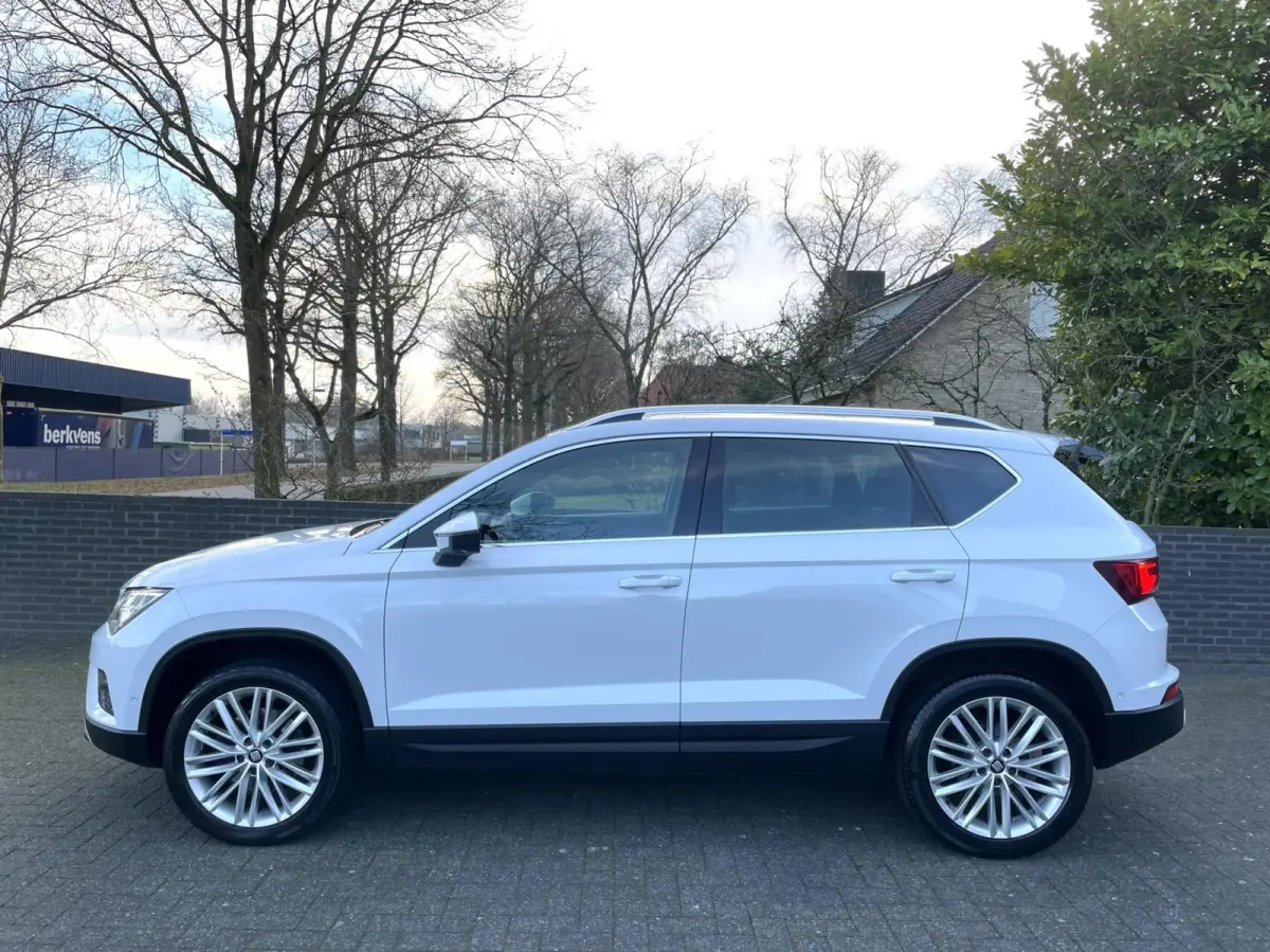 1.4 TSI Xcellence/ Camera/ LED/ Keyless/ CarPlay/ 18”LMV