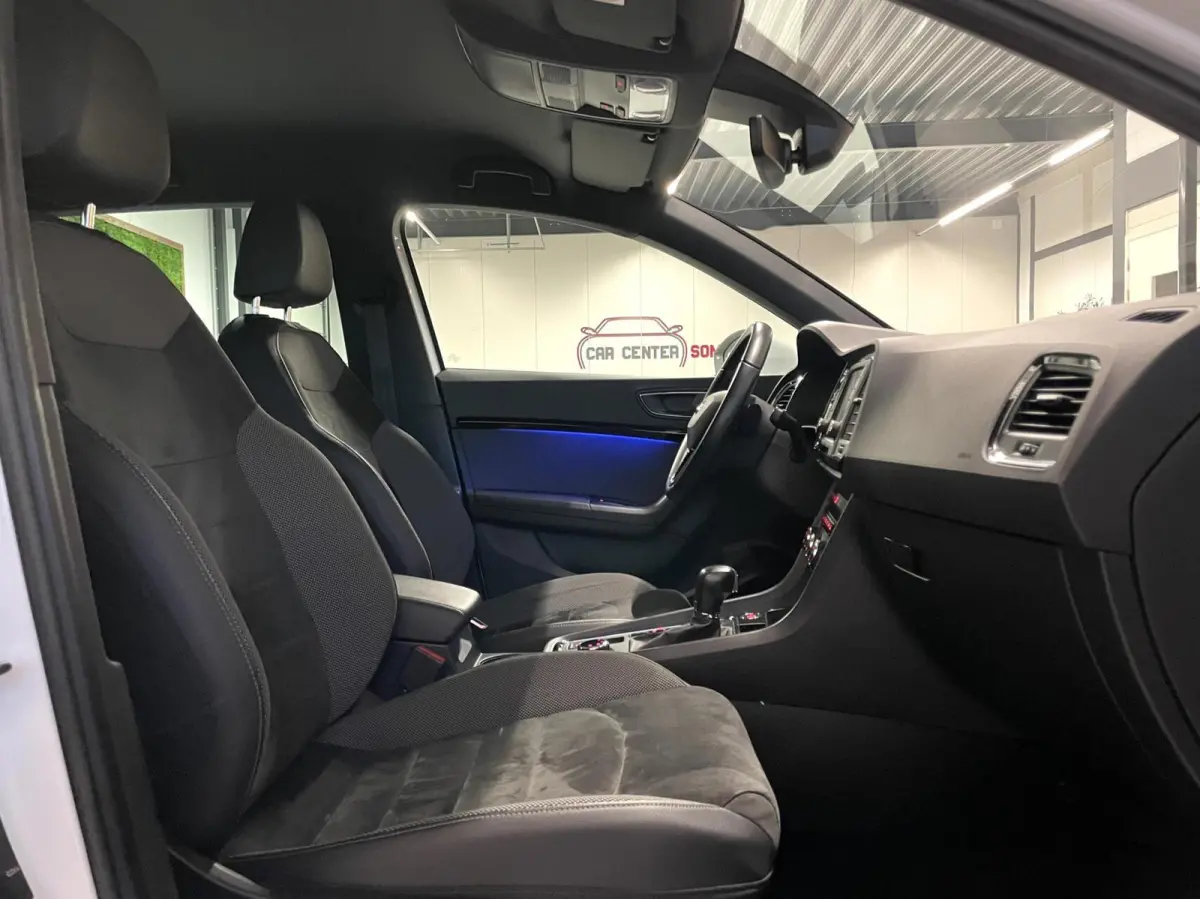 1.4 TSI Xcellence/ Camera/ LED/ Keyless/ CarPlay/ 18”LMV