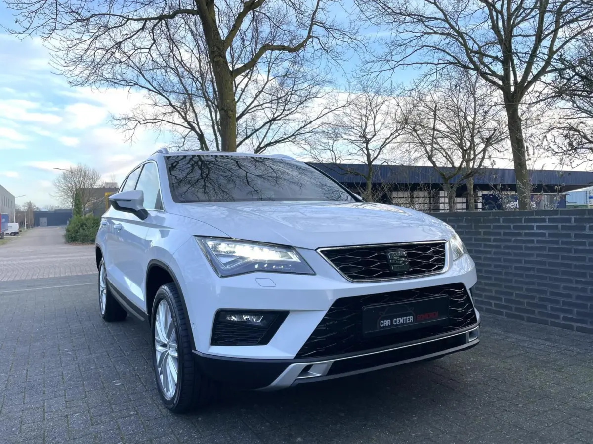 1.4 TSI Xcellence/ Camera/ LED/ Keyless/ CarPlay/ 18”LMV