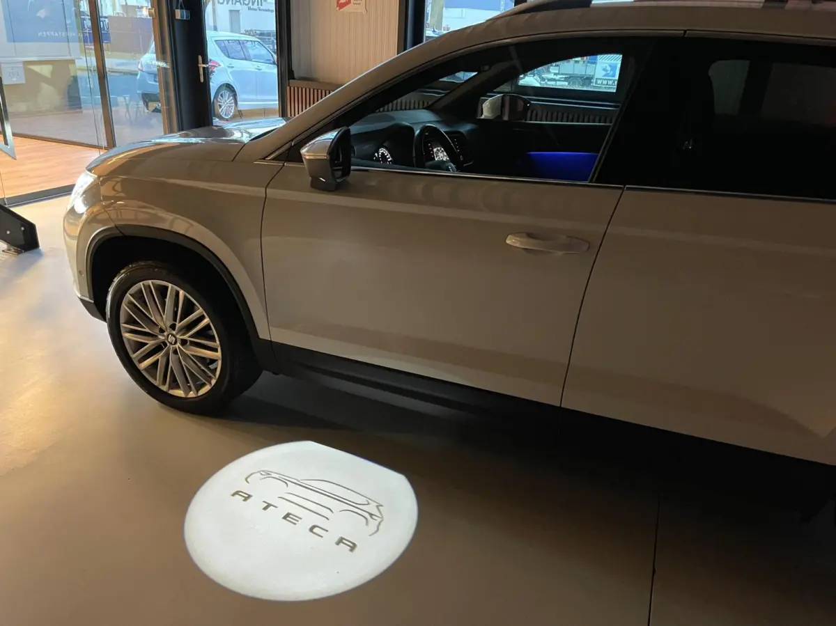 1.4 TSI Xcellence/ Camera/ LED/ Keyless/ CarPlay/ 18”LMV
