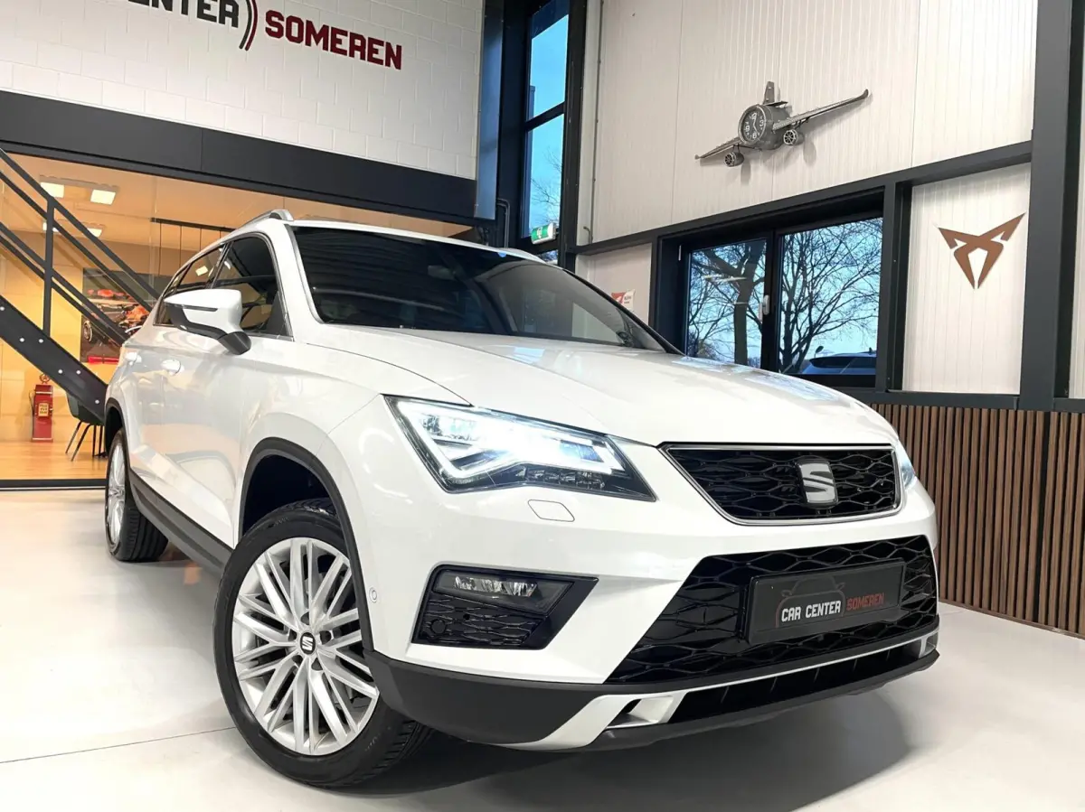 1.4 TSI Xcellence/ Camera/ LED/ Keyless/ CarPlay/ 18”LMV