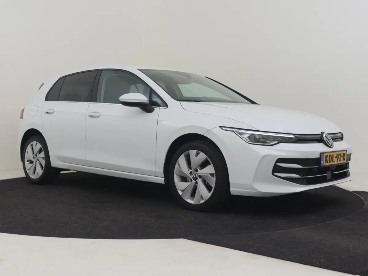1.5 eHybrid Style Edition 204PK DSG/AUTO | Verlichte Gril l Elektr. Stoelen met geheugen l Camera | Apple carplay Android auto | Cruise control adaptief | Navigatie | Parkeersensoren voor/ac