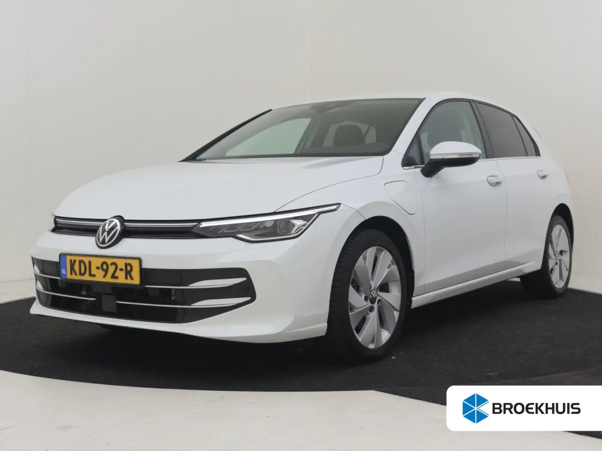 1.5 eHybrid Style Edition 204PK DSG/AUTO | Verlichte Gril l Elektr. Stoelen met geheugen l Camera | Apple carplay Android auto | Cruise control adaptief | Navigatie | Parkeersensoren voor/ac
