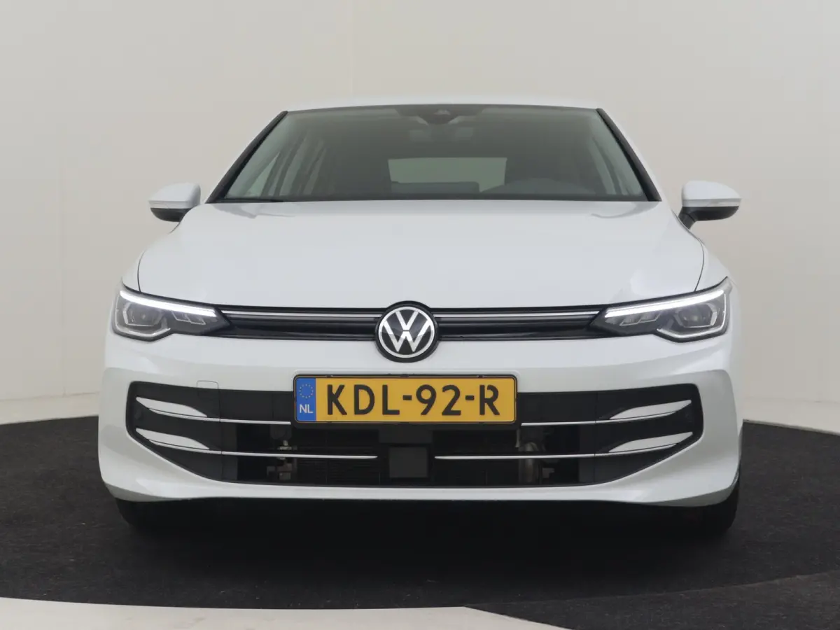 1.5 eHybrid Style Edition 204PK DSG/AUTO | Verlichte Gril l Elektr. Stoelen met geheugen l Camera | Apple carplay Android auto | Cruise control adaptief | Navigatie | Parkeersensoren voor/ac