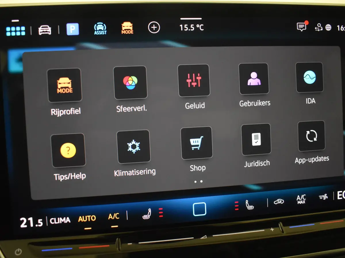 1.5 eHybrid Style Edition 204PK DSG/AUTO | Verlichte Gril l Elektr. Stoelen met geheugen l Camera | Apple carplay Android auto | Cruise control adaptief | Navigatie | Parkeersensoren voor/ac