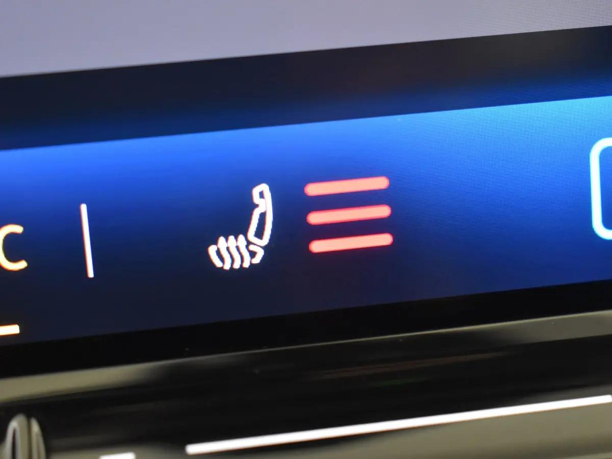 1.5 eHybrid Style Edition 204PK DSG/AUTO | Verlichte Gril l Elektr. Stoelen met geheugen l Camera | Apple carplay Android auto | Cruise control adaptief | Navigatie | Parkeersensoren voor/ac