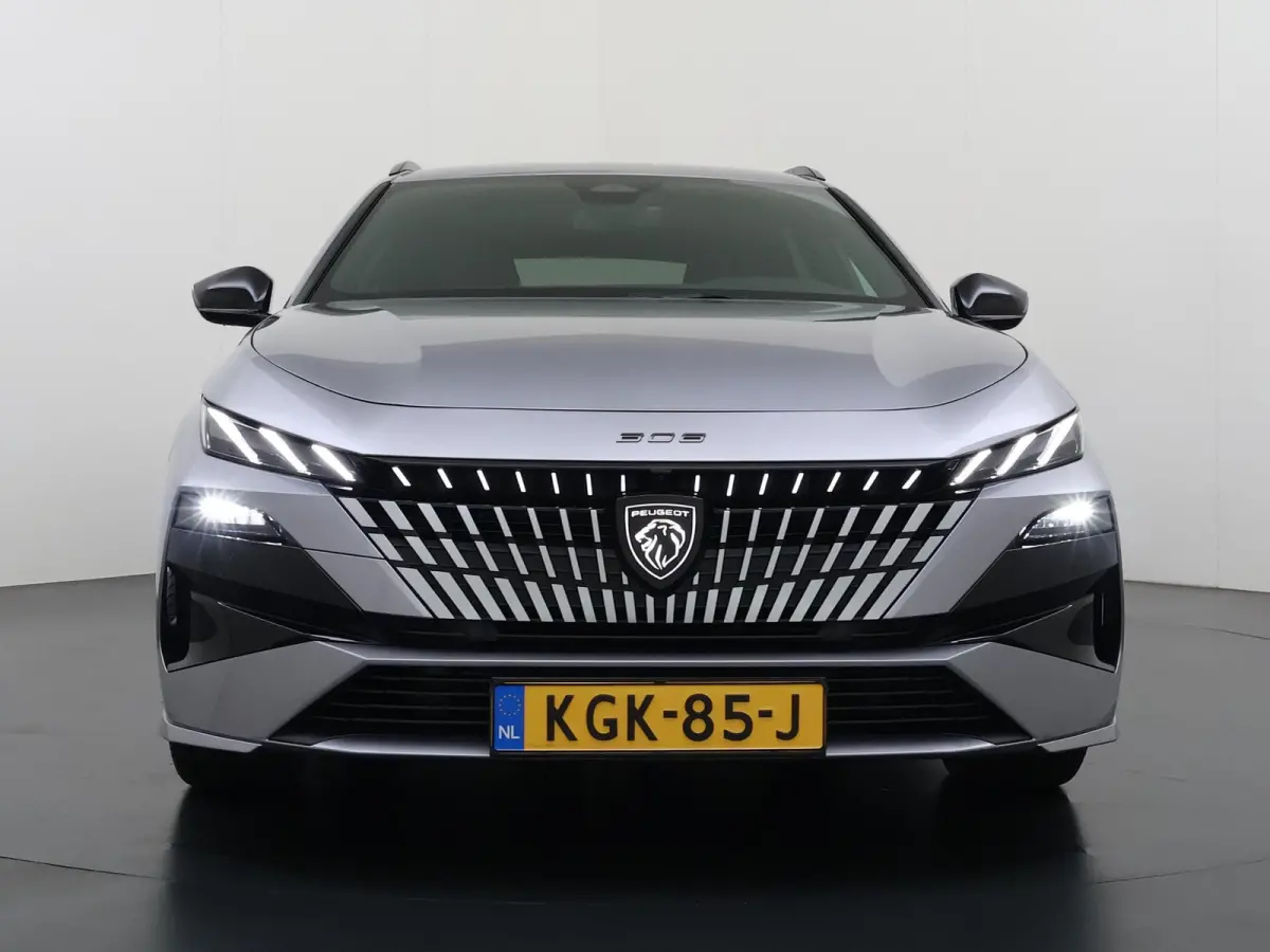 GT 195pk Plugin-Hybrid Automaat | VOORRAAR DEAL! | Navigatie | Alcantara bekleding | Elektrisch verstelbare bestuurdersstoel | Rondom camera | Drive assist pack | Elektrische achterklep | Ap