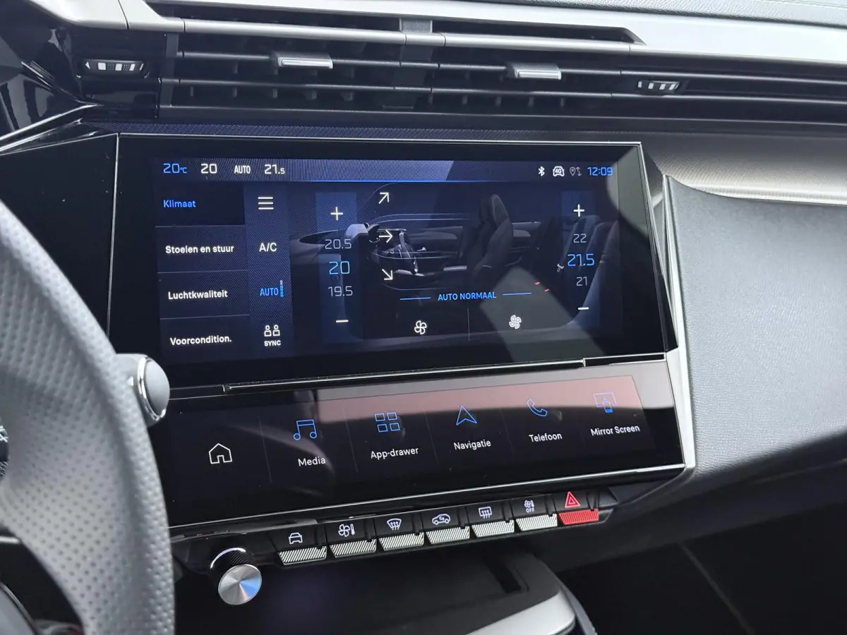 GT 195pk Plugin-Hybrid Automaat | VOORRAAR DEAL! | Navigatie | Alcantara bekleding | Elektrisch verstelbare bestuurdersstoel | Rondom camera | Drive assist pack | Elektrische achterklep | Ap