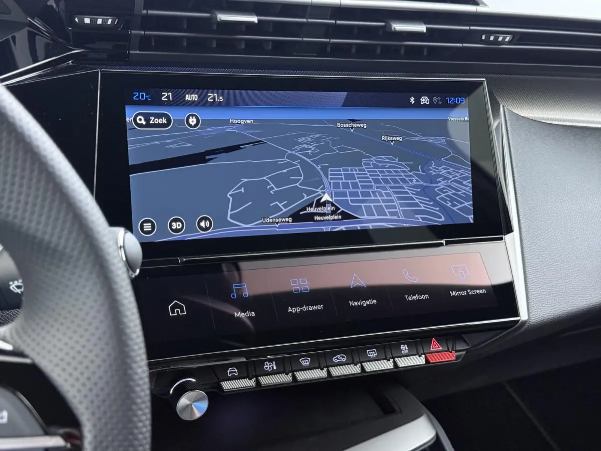 GT 195pk Plugin-Hybrid Automaat | VOORRAAR DEAL! | Navigatie | Alcantara bekleding | Elektrisch verstelbare bestuurdersstoel | Rondom camera | Drive assist pack | Elektrische achterklep | Ap