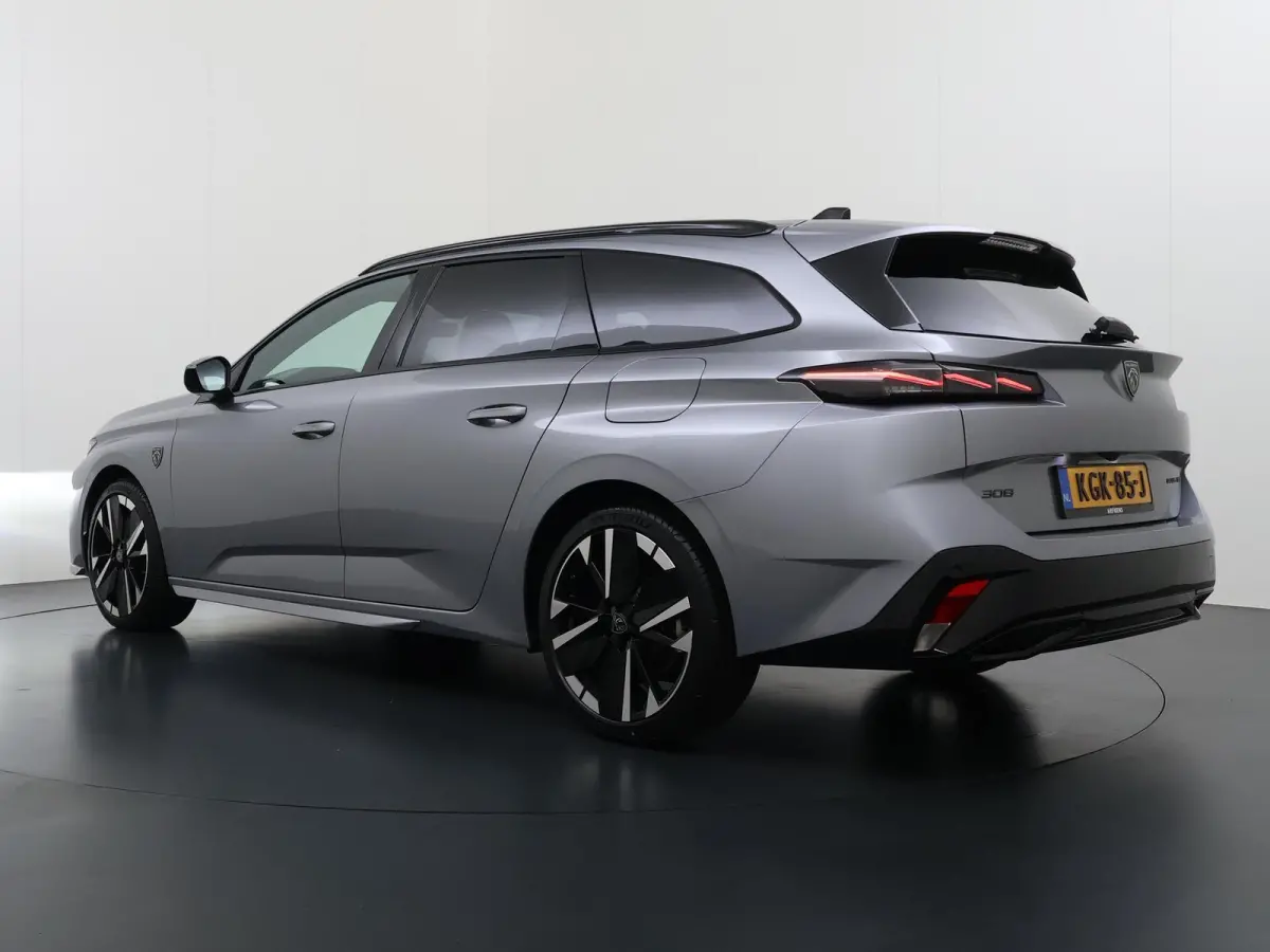 GT 195pk Plugin-Hybrid Automaat | VOORRAAR DEAL! | Navigatie | Alcantara bekleding | Elektrisch verstelbare bestuurdersstoel | Rondom camera | Drive assist pack | Elektrische achterklep | Ap