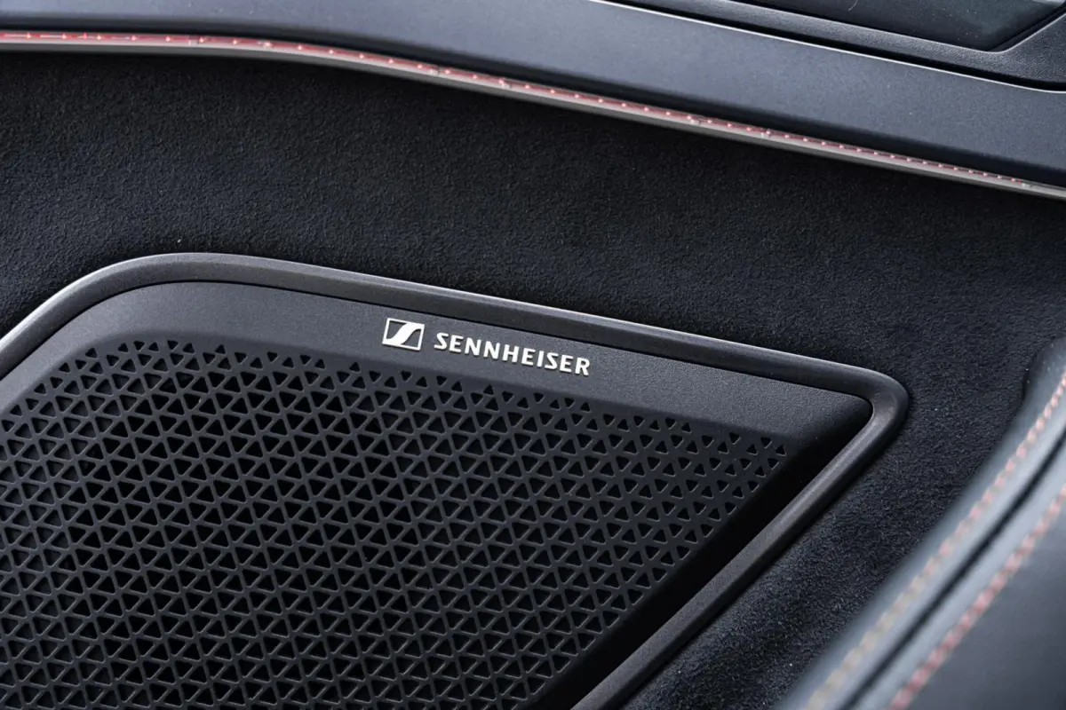 1.5 TSI e-Hybrid 204pk Business | Panoramadak | 19" Velgen | Sportstoelen