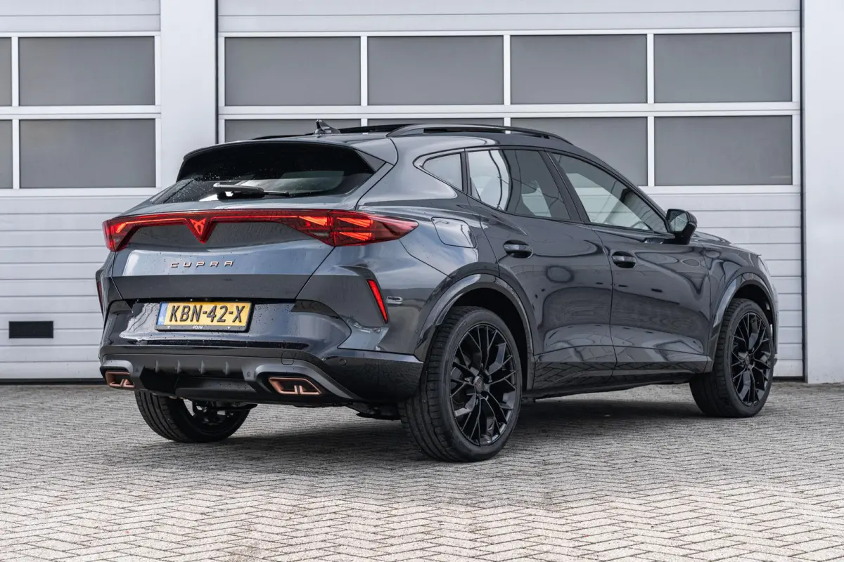 1.5 TSI e-Hybrid 204pk Business | Panoramadak | 19" Velgen | Sportstoelen