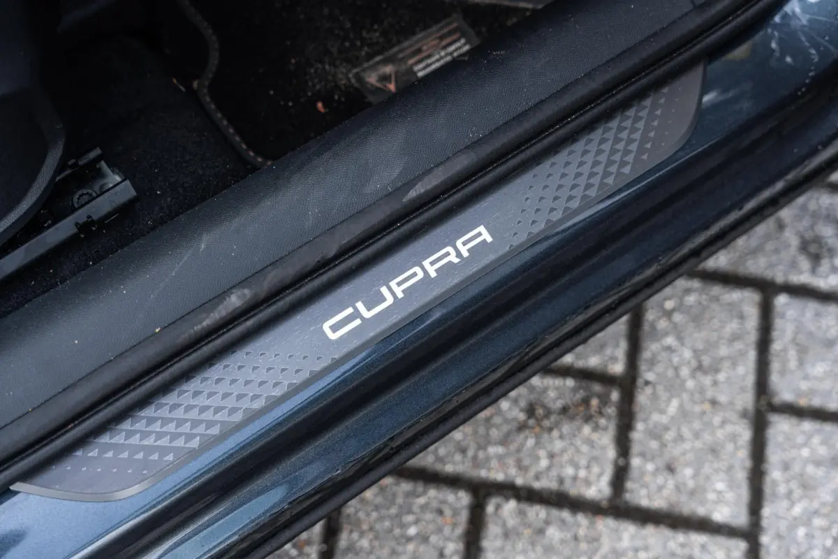 1.5 TSI e-Hybrid 204pk Business | Panoramadak | 19" Velgen | Sportstoelen