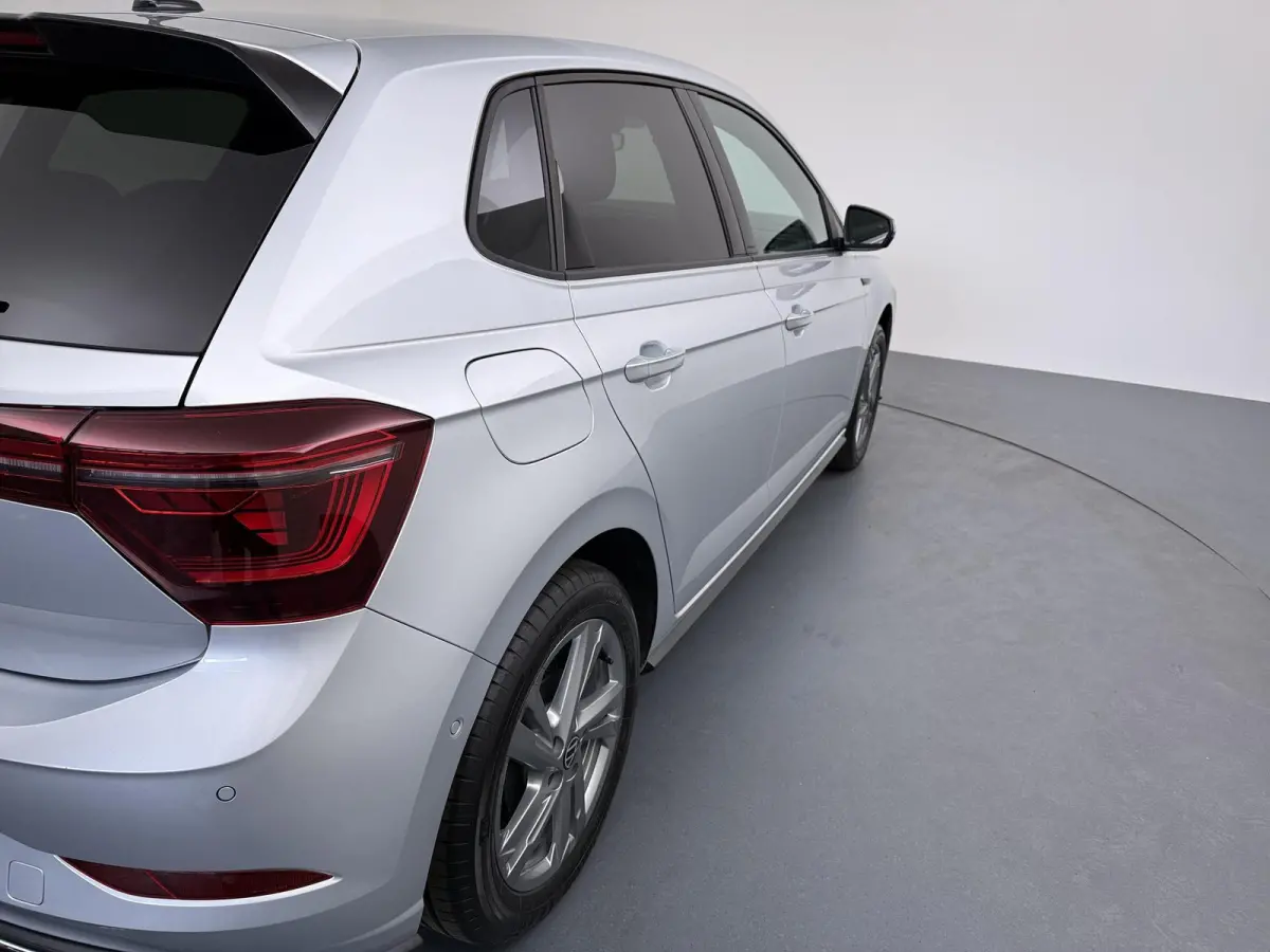 1.0 TSI R-Line Business | AUTOMAAT | Parkeercamera | Navigatie | Stoelverw. |