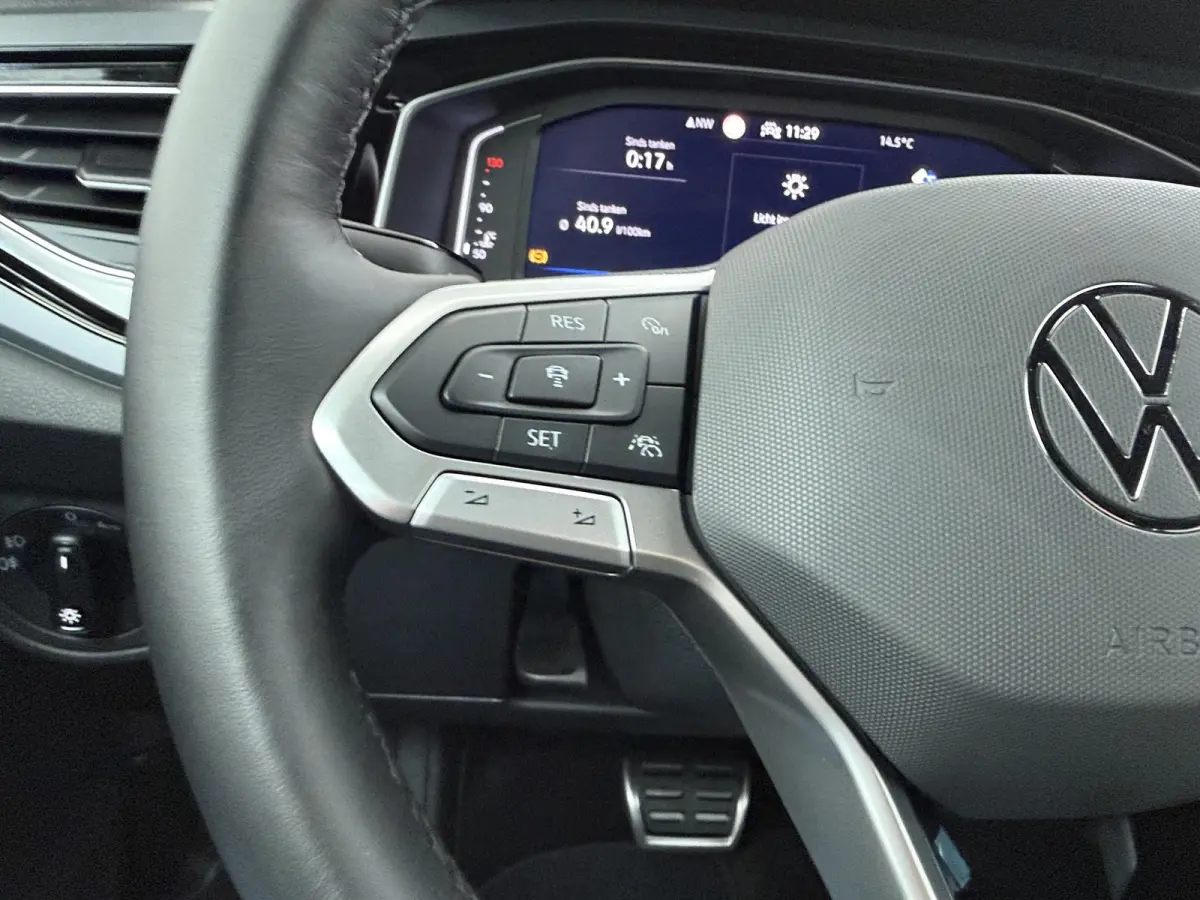 1.0 TSI R-Line Business | AUTOMAAT | Parkeercamera | Navigatie | Stoelverw. |