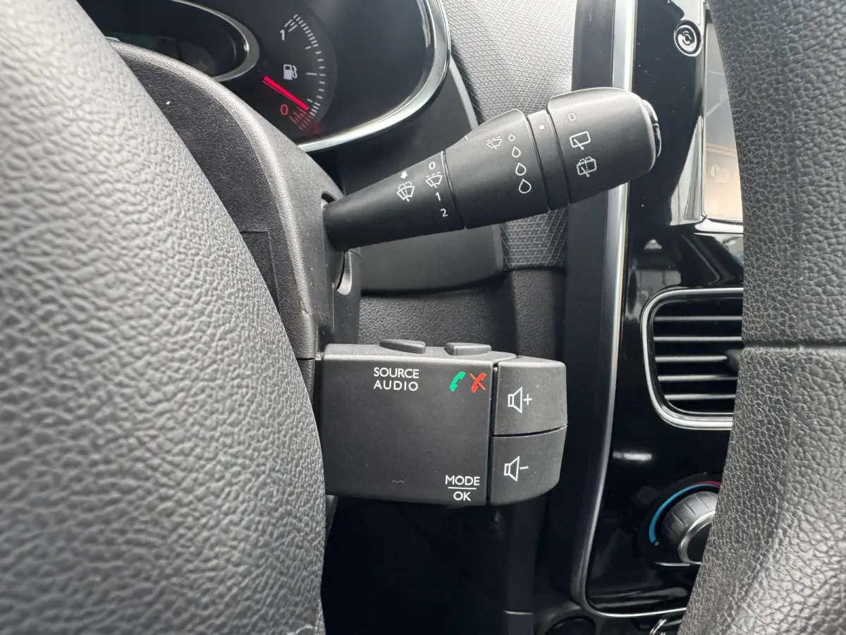 0.9 TCe Zen | Parkeersensoren Achter | Navigatie | Cruisecontrol |