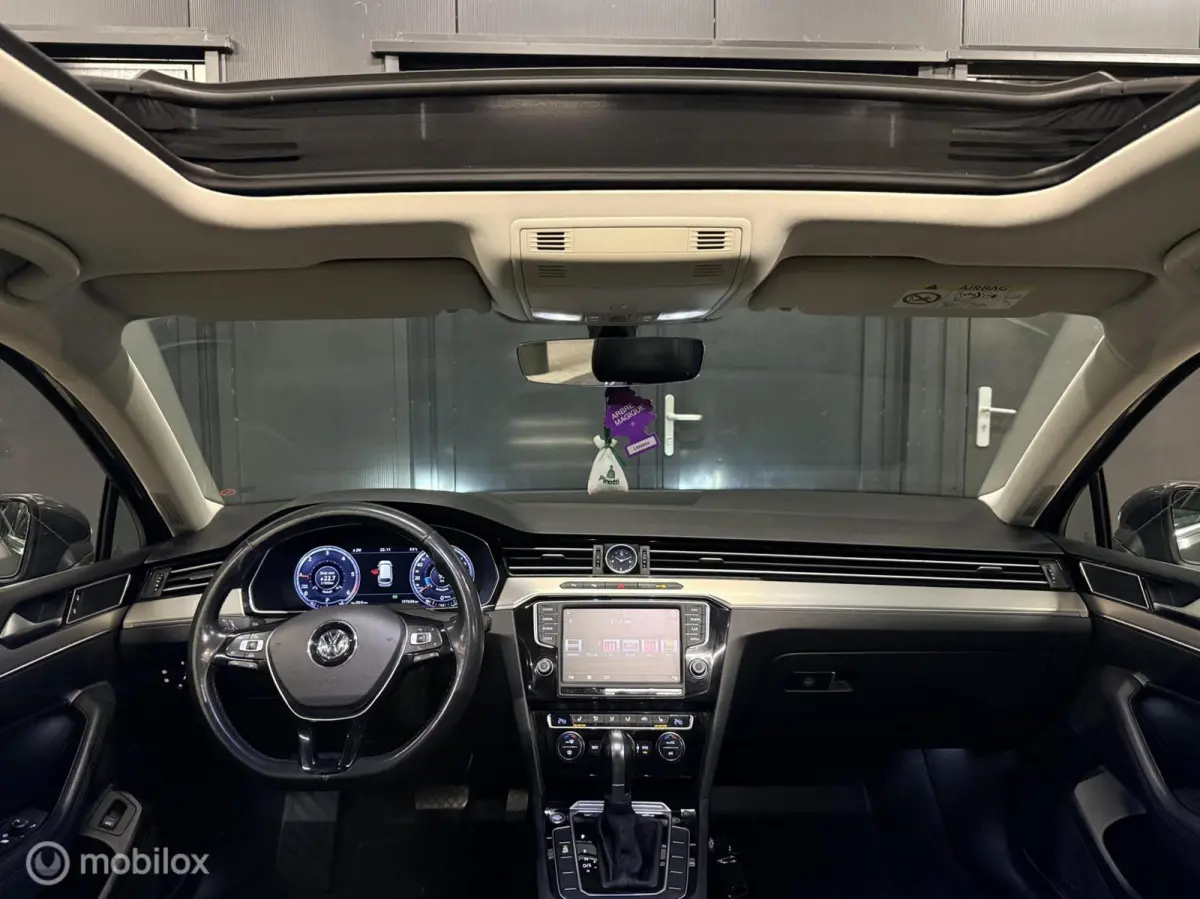 2.0 TDI/pdc/pano/digital/leder