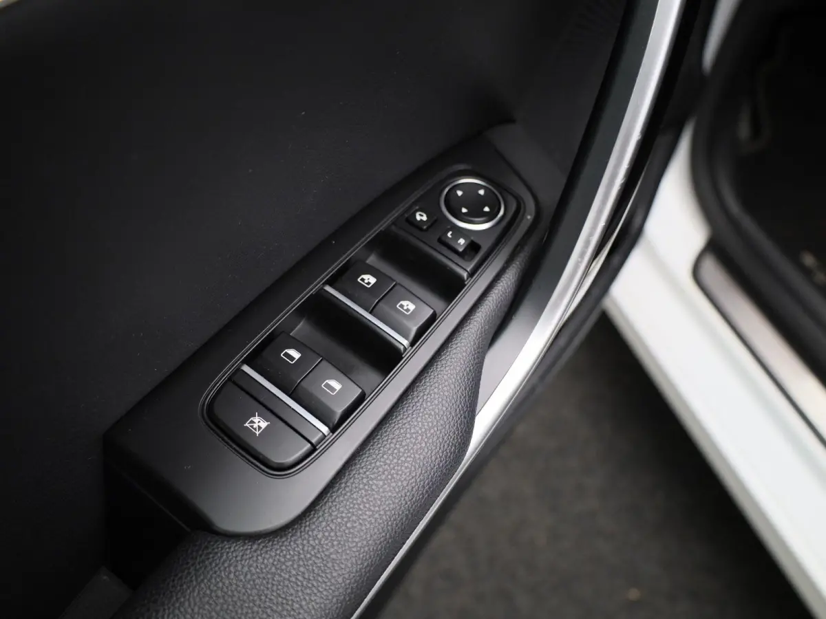 1.5 T-GDi MHEV GT-Line Edition | Apple Carplay | JBL | Achteruitrijcamera | Automaat |