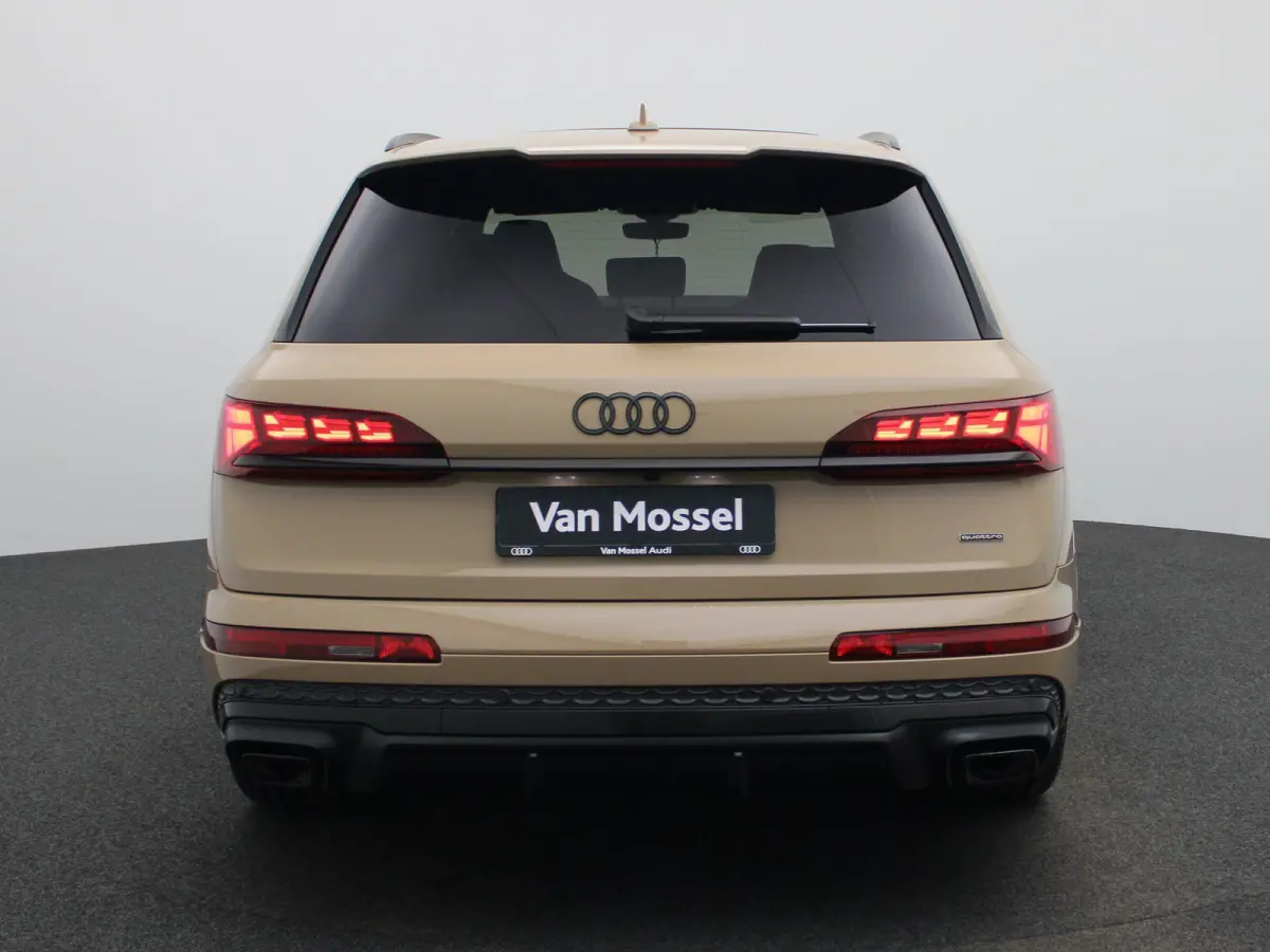 60 TFSI e quattro Pro Line S Competition 490 PK l Adaptive cruise control + emergency ass. l Luchtvering l Glazen panoramadak l Vierwielbesturing l 360 graden camera l Head-up display l Elek
