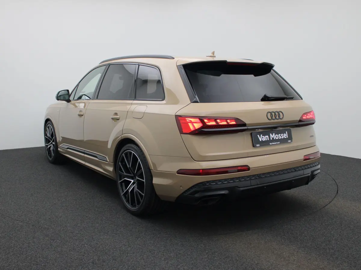 60 TFSI e quattro Pro Line S Competition 490 PK l Adaptive cruise control + emergency ass. l Luchtvering l Glazen panoramadak l Vierwielbesturing l 360 graden camera l Head-up display l Elek