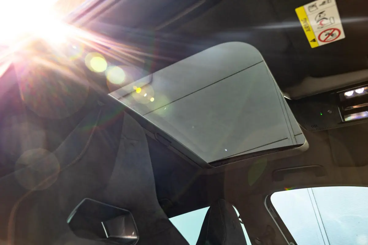 1.5 TSI e-Hybrid 204pk Essential | Panoramadak | Sportstoelen