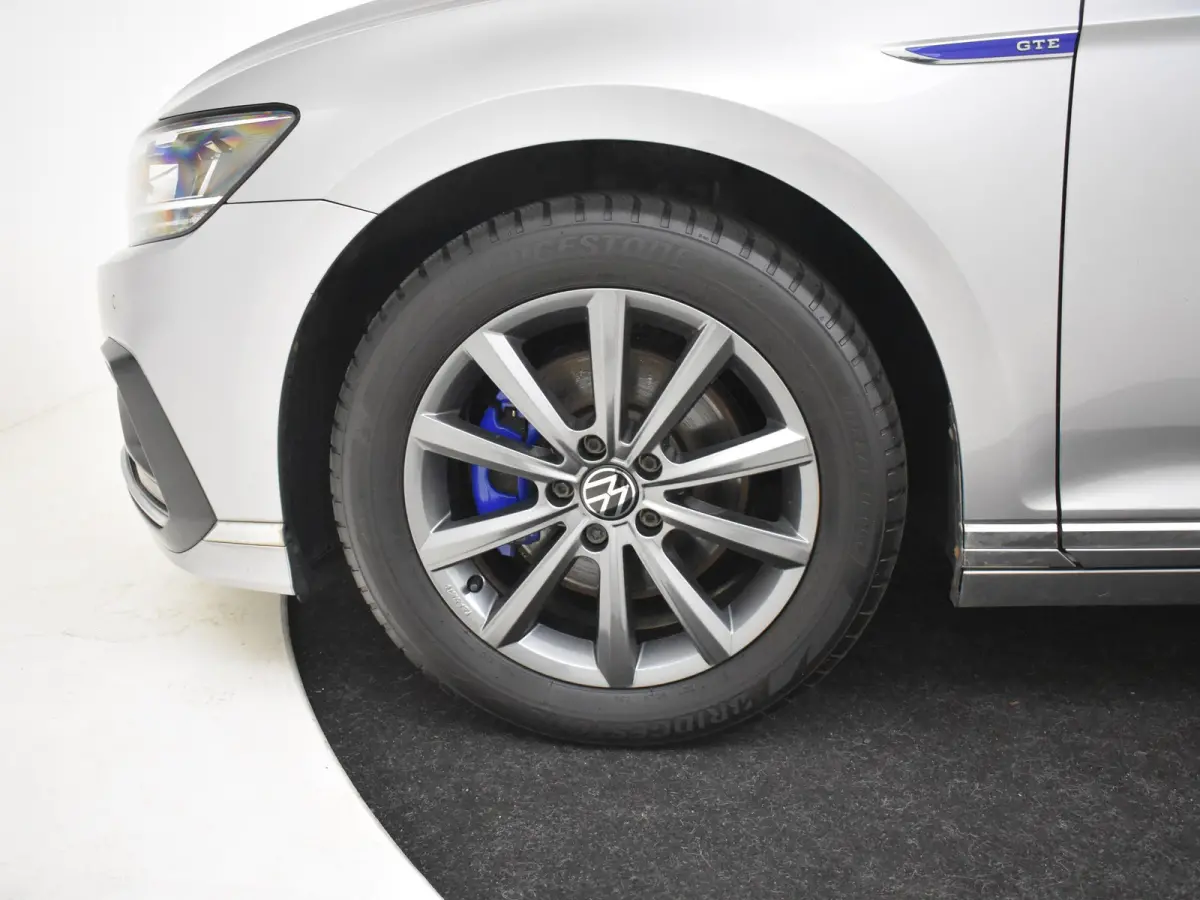 1.4 TSI PHEV GTE Business | SOH 98,4% l Trekhaak uitklapbaar | Achteruitrijcamera | Cruise control adaptief | Stoelverwarming | DAB | LED |  Navigatie |  Achterklep electrisch | 18"LMV