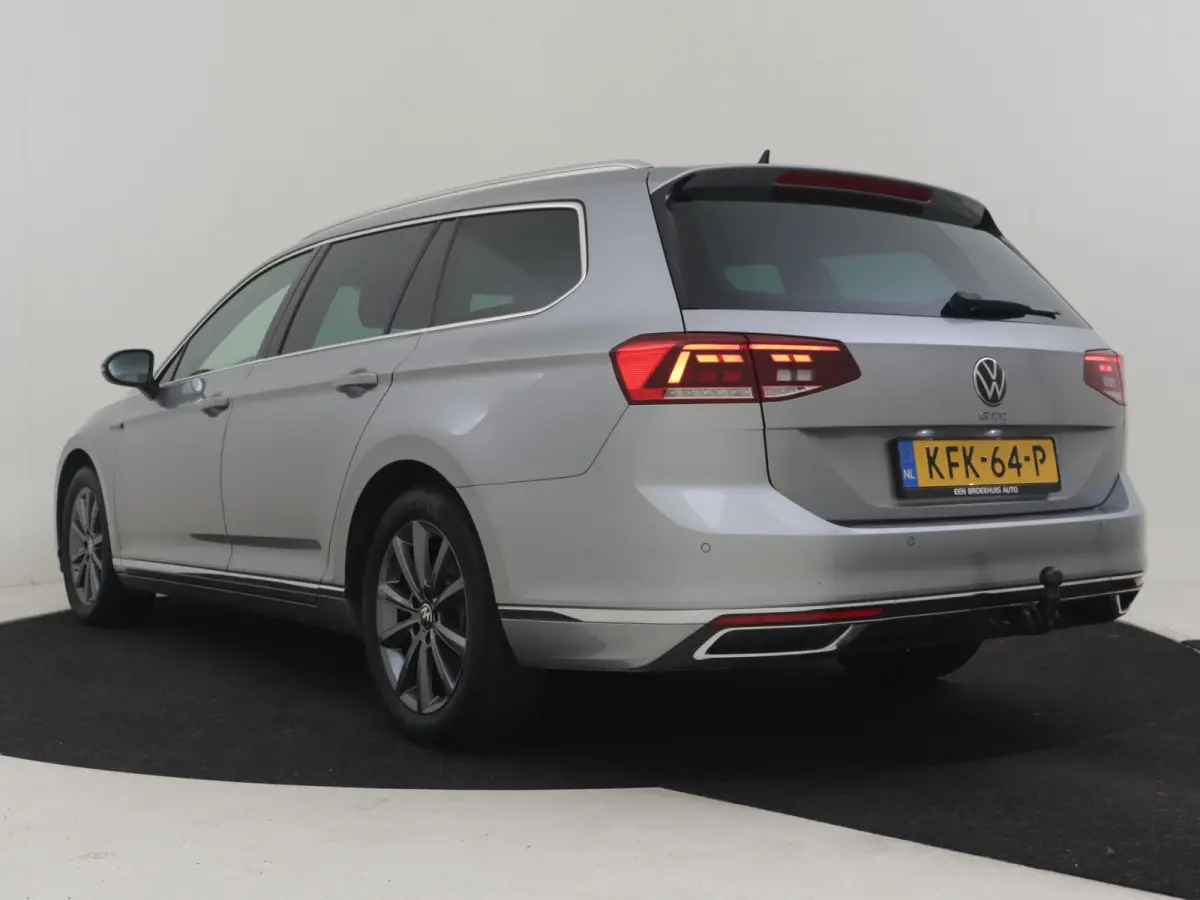 1.4 TSI PHEV GTE Business | SOH 98,4% l Trekhaak uitklapbaar | Achteruitrijcamera | Cruise control adaptief | Stoelverwarming | DAB | LED |  Navigatie |  Achterklep electrisch | 18"LMV
