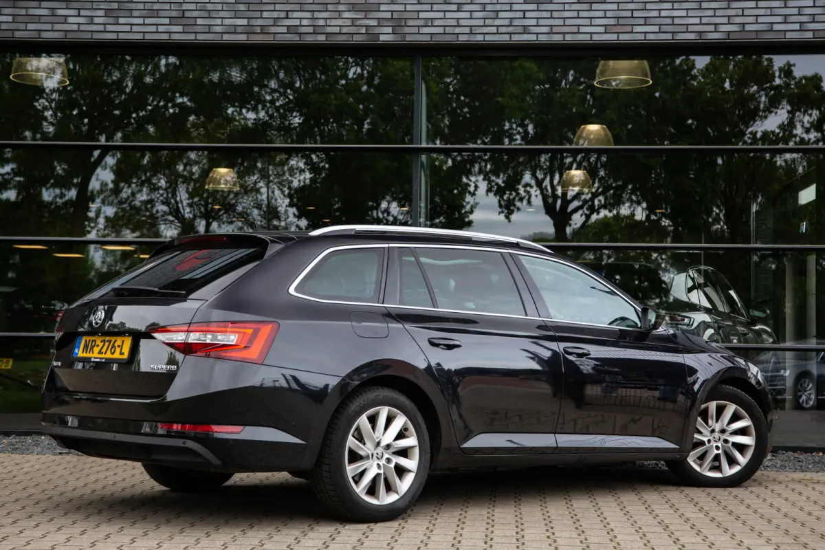 1.6 TDI Ambition Business , Panoramadak, Stoelverwarming, Led