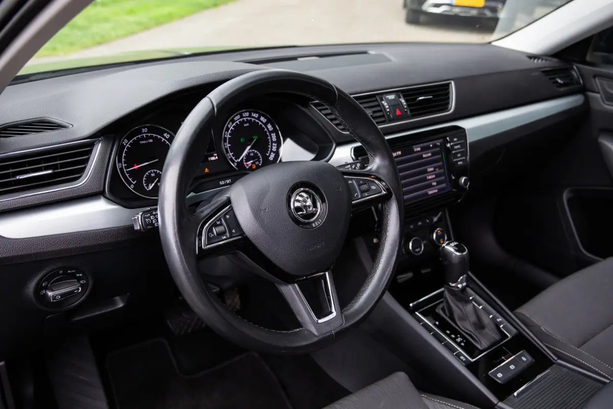 1.6 TDI Ambition Business , Panoramadak, Stoelverwarming, Led