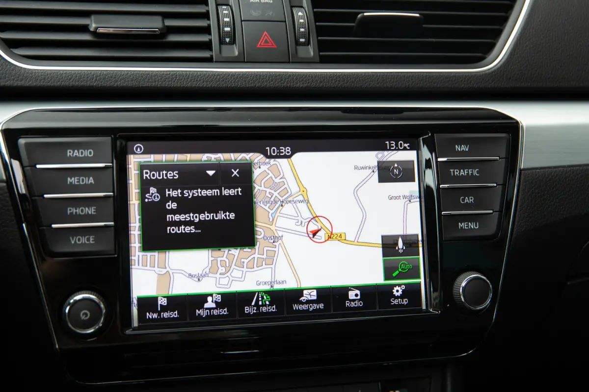 1.6 TDI Ambition Business , Panoramadak, Stoelverwarming, Led