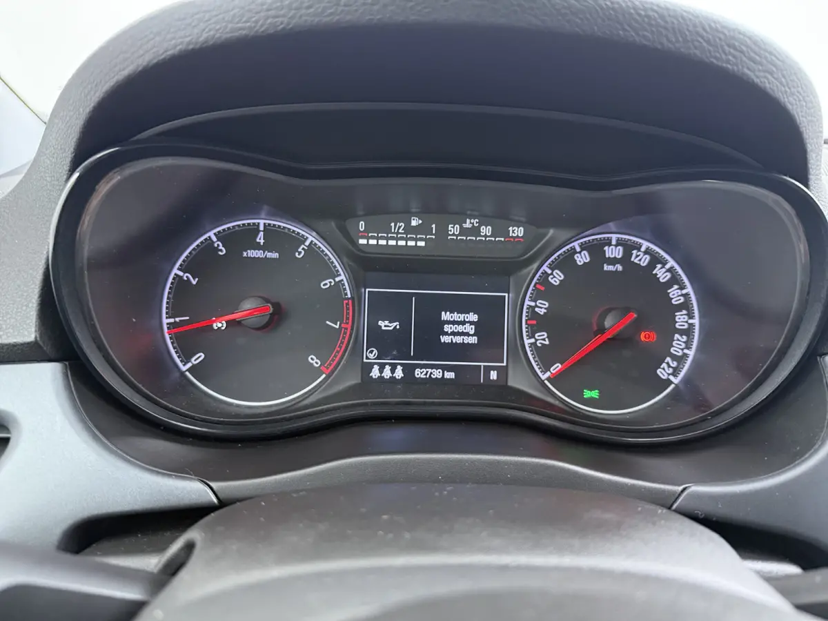 1.4 Edition | Airco (handmatig) | Cruisecontrol standaard | Lederen stuurwiel