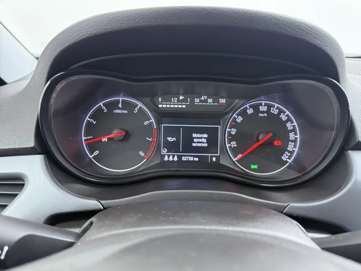 1.4 Edition | Airco (handmatig) | Cruisecontrol standaard | Lederen stuurwiel