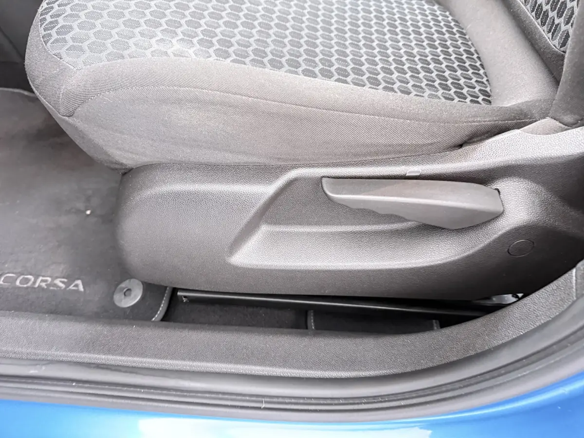 1.4 Edition | Airco (handmatig) | Cruisecontrol standaard | Lederen stuurwiel
