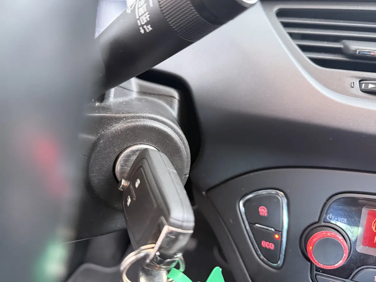 1.4 Edition | Airco (handmatig) | Cruisecontrol standaard | Lederen stuurwiel