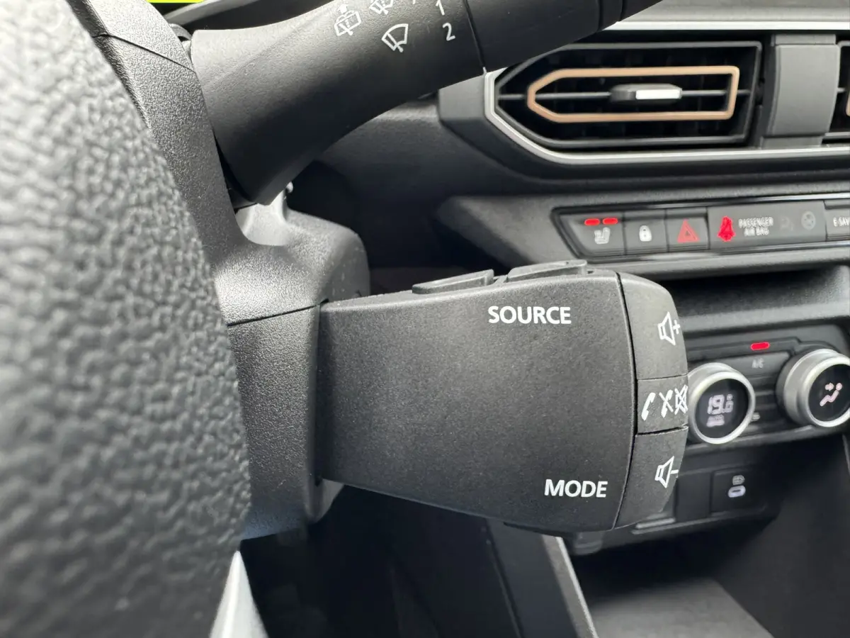 1.6 Hybrid 140 Extreme 7p. Cruise Camera Navi Carplay Stoelverwarming Lane assist Clima Keyless