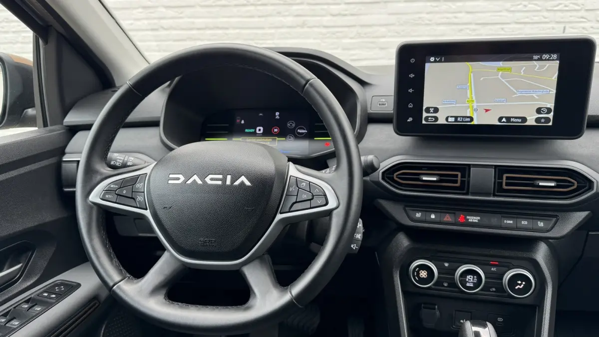 1.6 Hybrid 140 Extreme 7p. Cruise Camera Navi Carplay Stoelverwarming Lane assist Clima Keyless