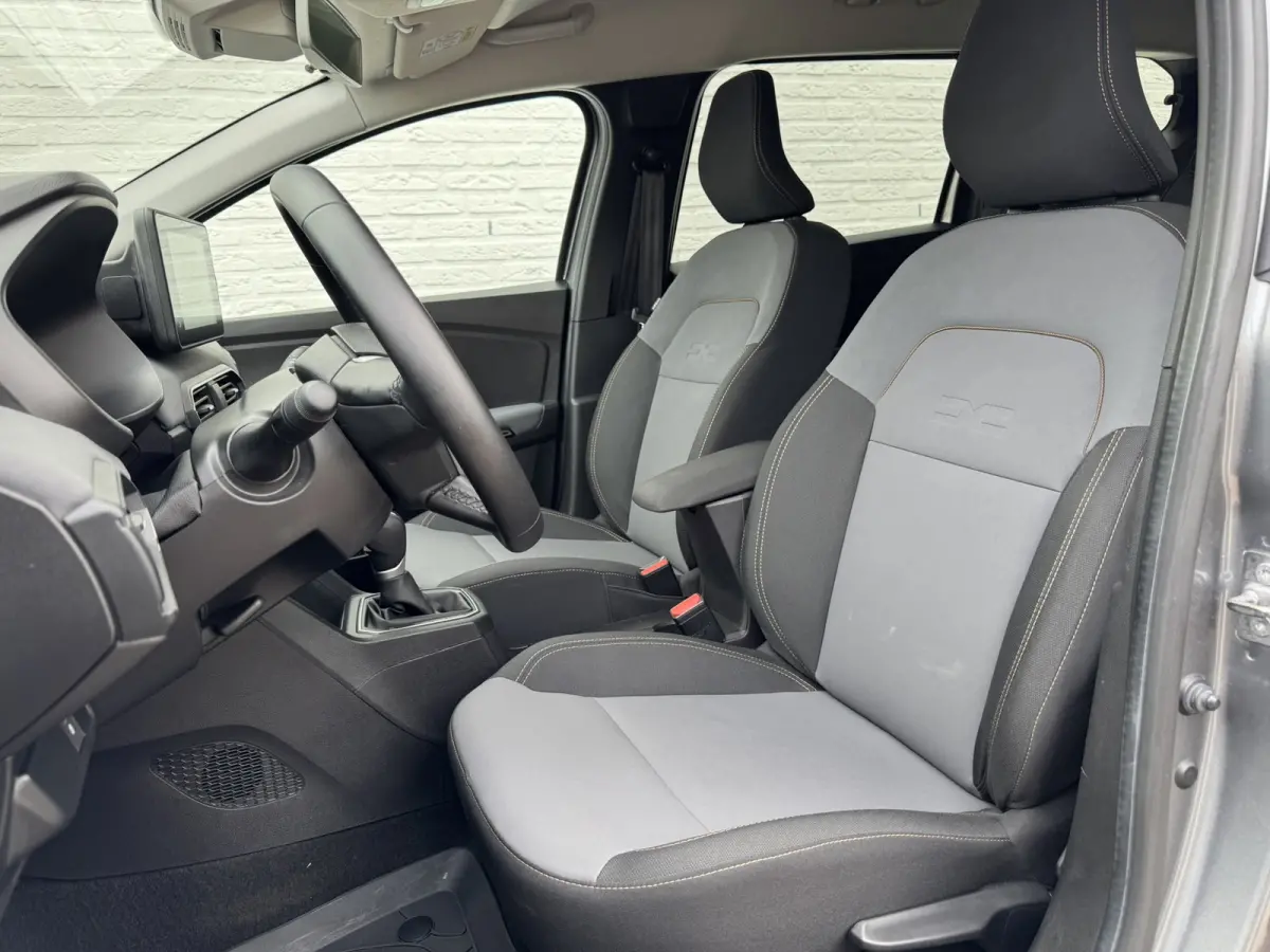 1.6 Hybrid 140 Extreme 7p. Cruise Camera Navi Carplay Stoelverwarming Lane assist Clima Keyless