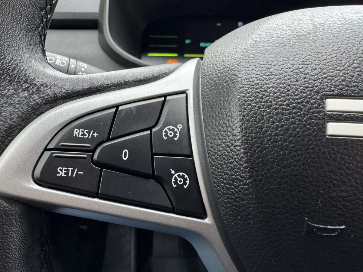 1.6 Hybrid 140 Extreme 7p. Cruise Camera Navi Carplay Stoelverwarming Lane assist Clima Keyless