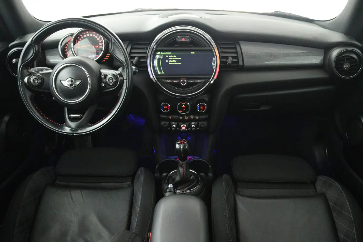 Mini 1.5 Chili (PANORAMADAK, GROOT-NAVIGATIE, LED, SPORSTOELEN, CLIMA, DEALER ONDERHOUDEN)