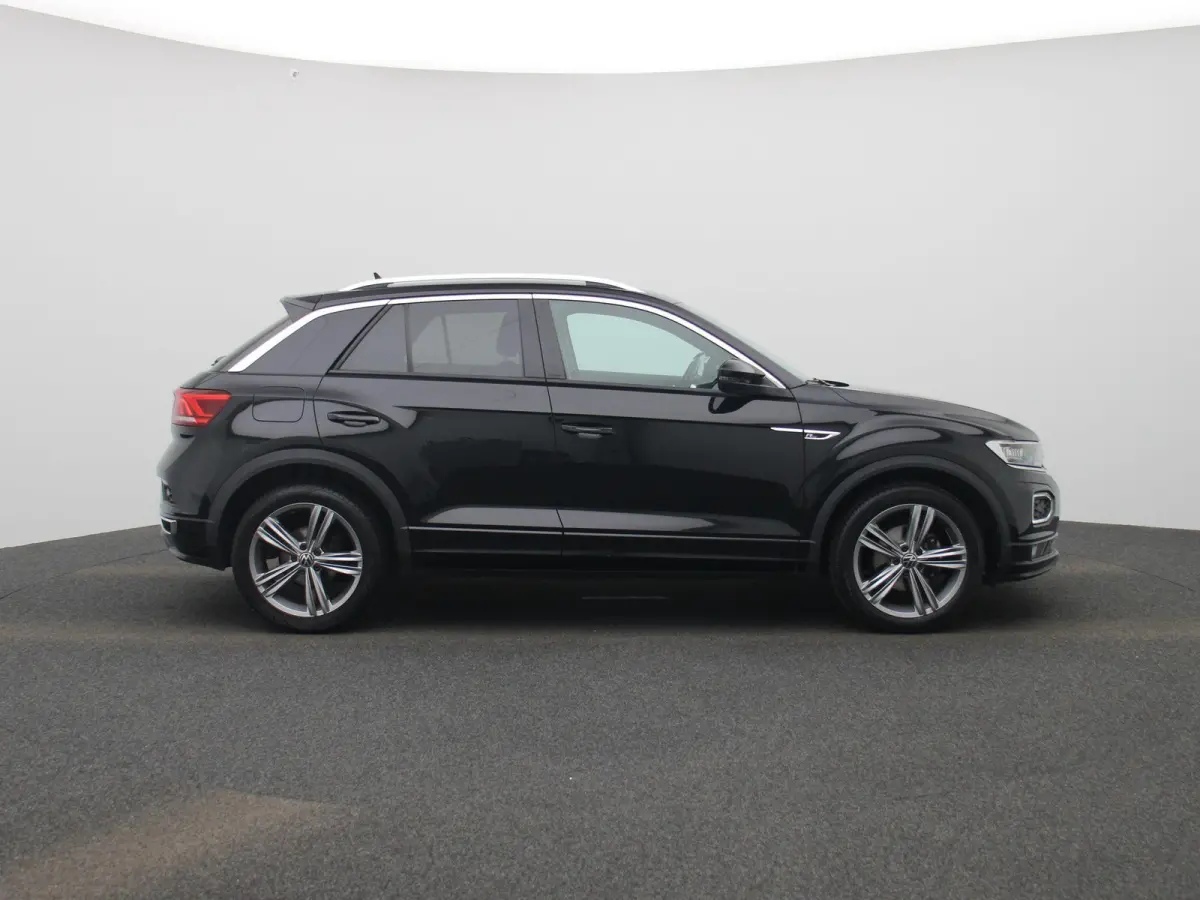 1.5 TSI Sport Business R-Line | Camera | Parkeersensoren | Stoelverwarming | Trekhaak | Lederen Bekleding |